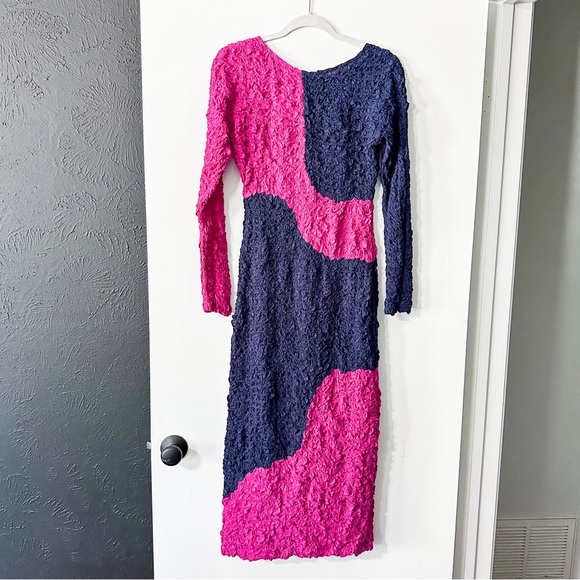 Mara Hoffman Amy Dress in Navy Multi Popcorn
Midi Purple Blue Size Medium - Picture 7 of 10
